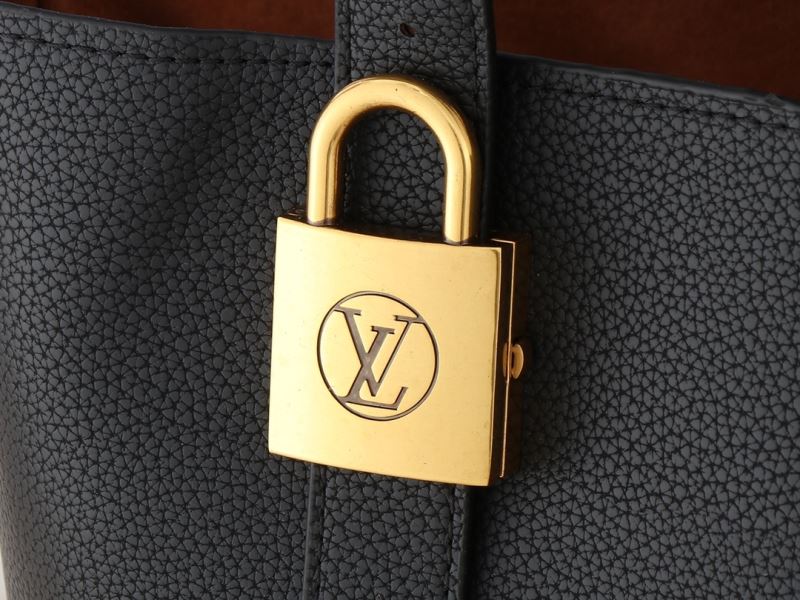 Louis Vuitton Shopping Bags